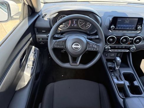 Used 2025 Nissan Sentra S FWD image 25