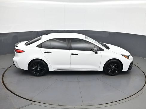 Used 2022 Toyota Corolla SE FWD image 16