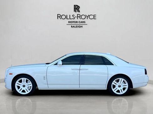 Certified 2018 Rolls-Royce Ghost RWD image 3