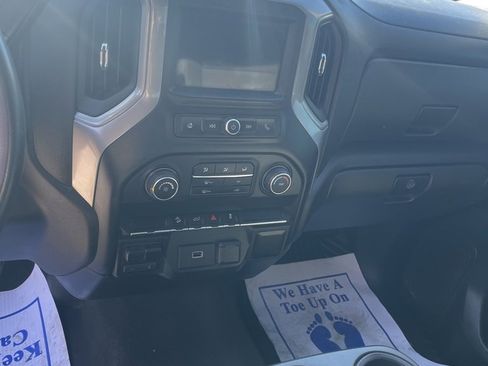 Used 2019 Chevrolet Silverado 1500 Custom Trail Boss w/ Custom Convenience Package image 15