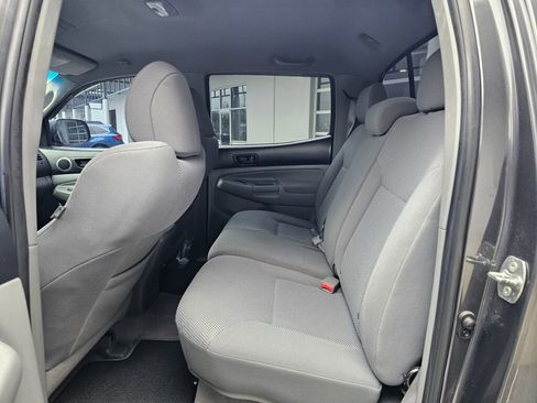 Used 2010 Toyota Tacoma 4x4 Double Cab image 17