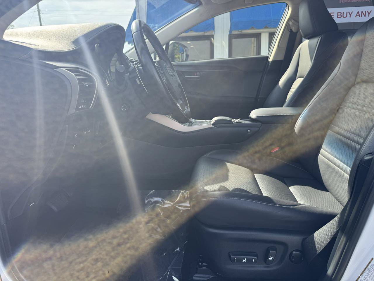 Used 2018 Lexus NX 300h AWD w/ Premium Package image 10