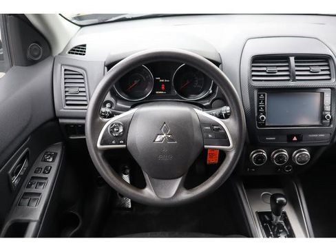 Used 2020 Mitsubishi Outlander Sport ES image 8