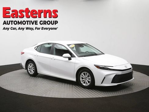 Used 2025 Toyota Camry LE FWD image 48
