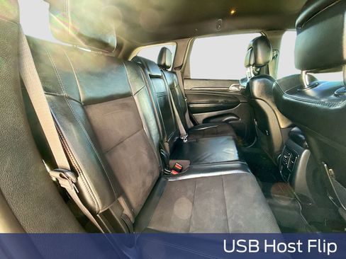 Used 2020 Jeep Grand Cherokee Altitude image 30