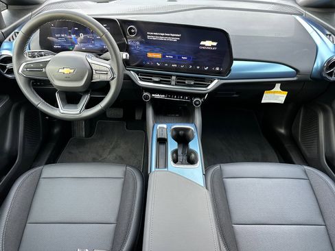 New 2026 Chevrolet Equinox EV LT image 15
