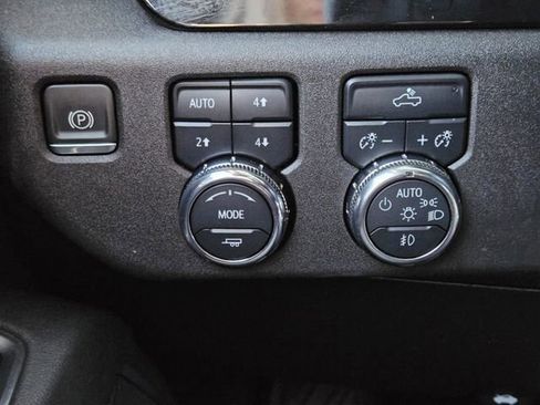 Used 2023 GMC Sierra 1500 Elevation w/ Preferred Package image 22