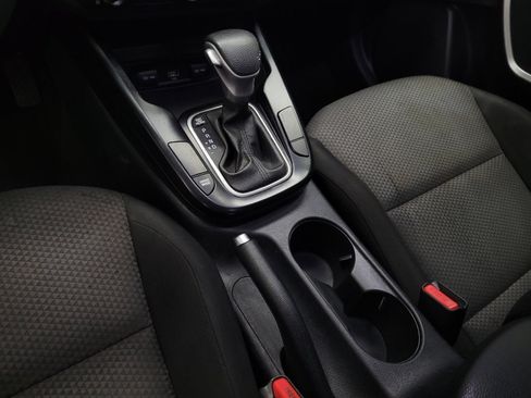 Used 2022 Kia Soul LX image 26