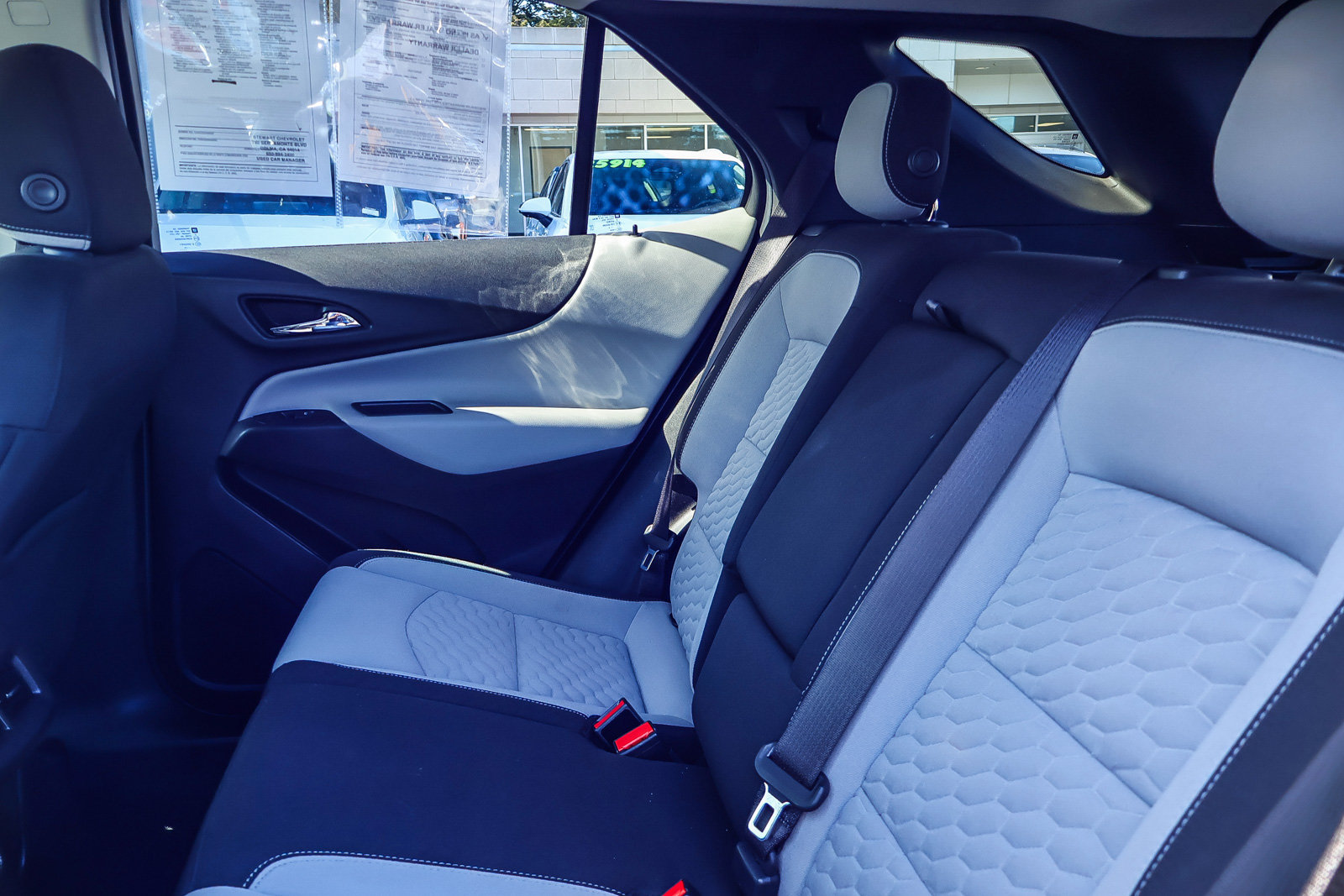 Used 2019 Chevrolet Equinox LS w/ LS Convenience Package FWD image 13