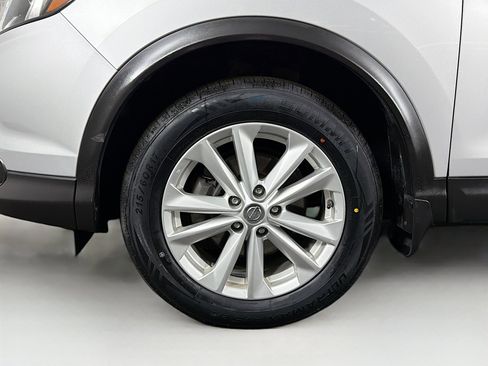 Used 2018 Nissan Rogue Sport S w/ S Appearance Package image 29