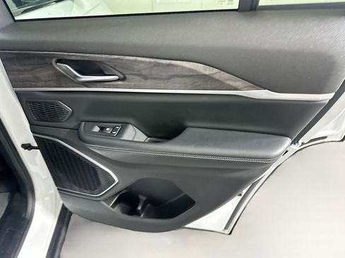 Used 2022 Jeep Grand Cherokee Limited 4xe image 31