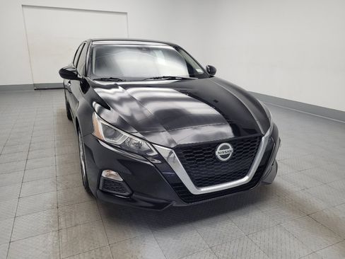 Used 2021 Nissan Altima 2.5 S FWD image 14