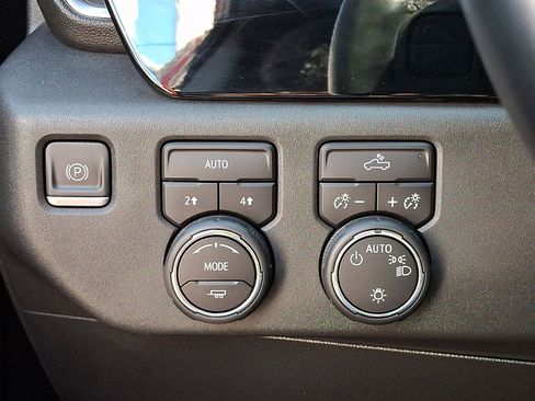 Used 2023 Chevrolet Silverado 1500 LT w/ LPO, Dark Essentials Package AWD/4WD image 25