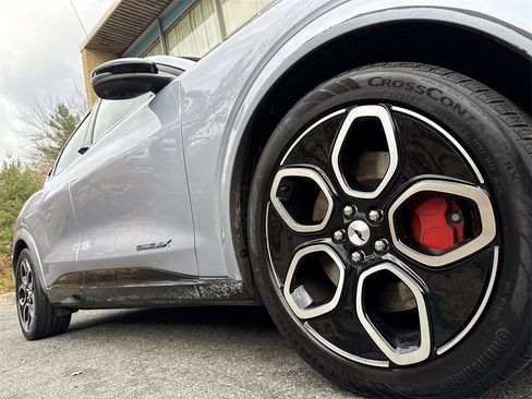 Used 2022 Ford Mustang Mach-E GT image 9