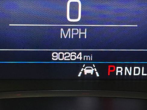 Used 2020 Chevrolet Equinox LT w/ Driver Convenience Package image 41