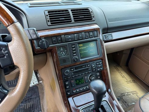 Used 2001 Land Rover Range Rover HSE AWD/4WD image 13