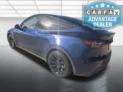 Used 2024 Tesla Model Y Long Range AWD/4WD image 4