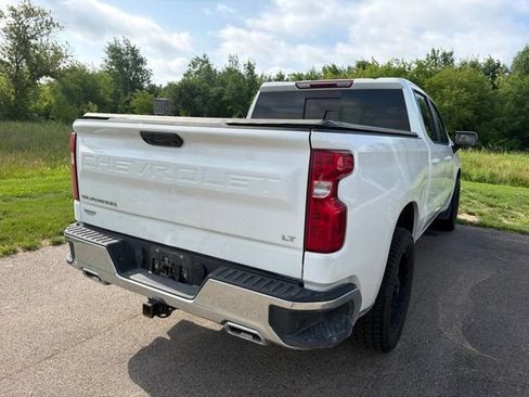 Used 2024 Chevrolet Silverado 1500 LT AWD/4WD image 8