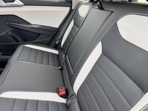 New 2025 Volkswagen Taos SEL image 16