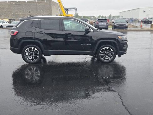 Used 2022 Jeep Compass Limited AWD/4WD image 10