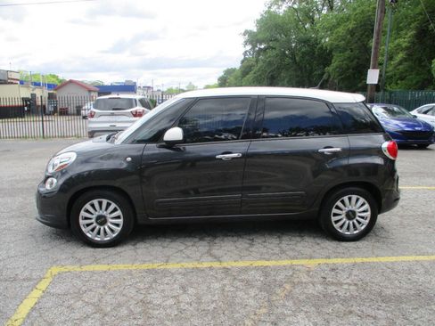 Used 2014 FIAT 500L Easy w/ Popular Equipment Group FWD image 9