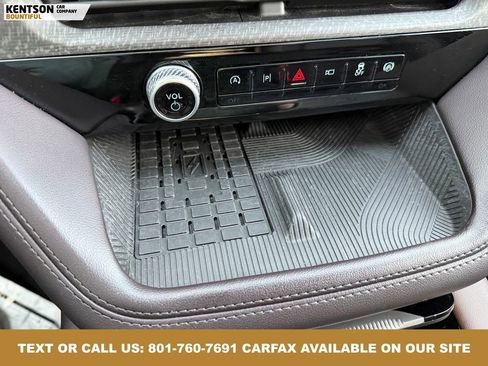 Used 2025 Ford Explorer Platinum w/ LUX Leather Package image 26