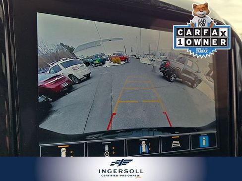 Used 2023 Chevrolet Traverse RS image 23