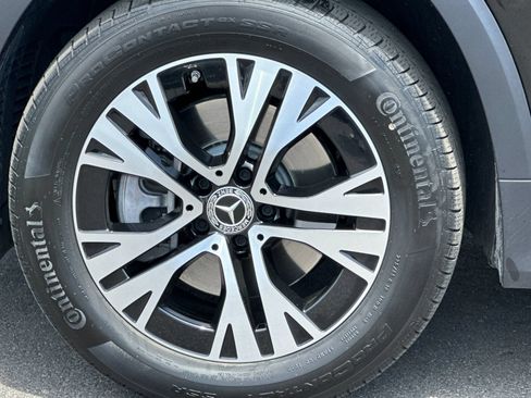 Certified 2026 Mercedes-Benz GLB 250 4MATIC image 31