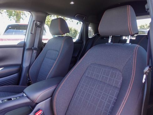 Used 2025 Honda HR-V Sport image 24