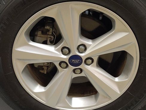 Used 2017 Ford Edge SE FWD image 31