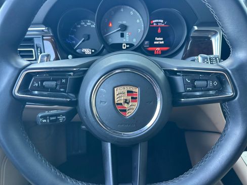 Used 2023 Porsche Macan S AWD/4WD image 23