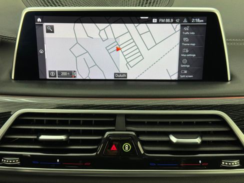 Used 2022 BMW 750i xDrive w/ Executive Package image 26