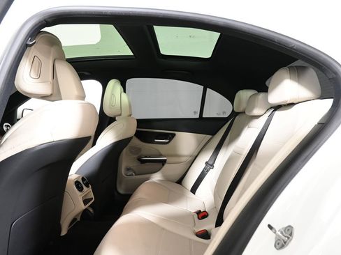 Used 2022 Mercedes-Benz C 300 4MATIC Sedan image 7