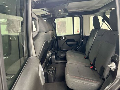 Used 2024 Jeep Wrangler Unlimited Rubicon image 22