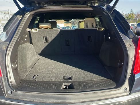 Used 2019 Cadillac XT5 FWD image 10