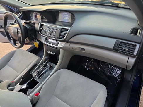 Used 2013 Honda Accord LX image 27