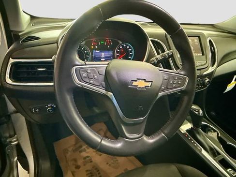 Used 2019 Chevrolet Equinox LT FWD image 12