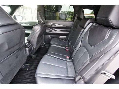 Used 2025 INFINITI QX60 Luxe w/ Black Edition FWD image 14
