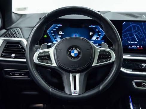 Certified 2025 BMW X7 M60i image 14