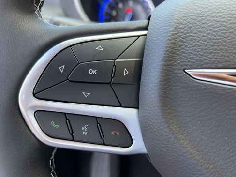 New 2026 Chrysler Pacifica Select image 13