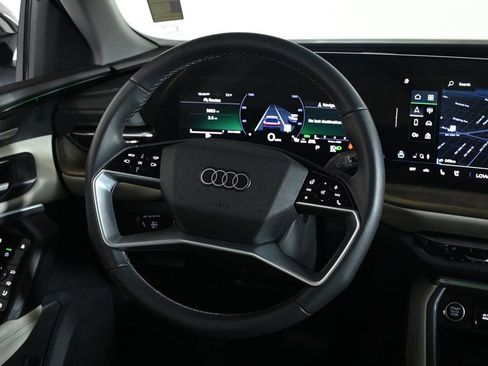 Used 2025 Audi Q5 Premium Plus w/ Premium Plus image 10