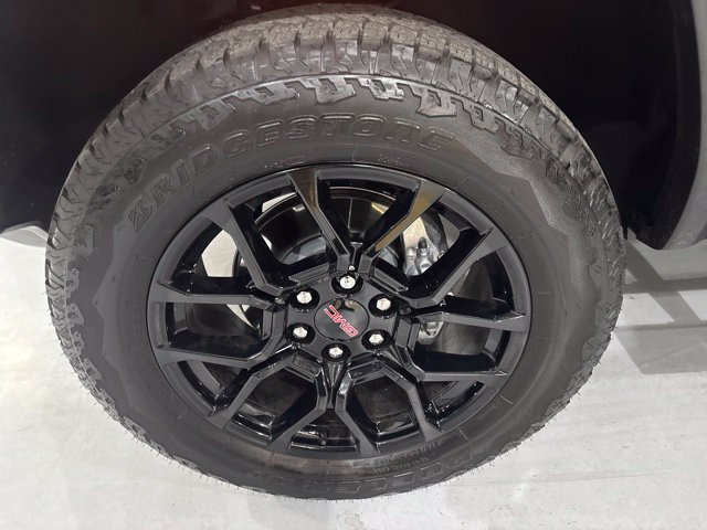Used 2026 GMC Canyon Denali w/ LPO, Denali Black Edition AWD/4WD image 39