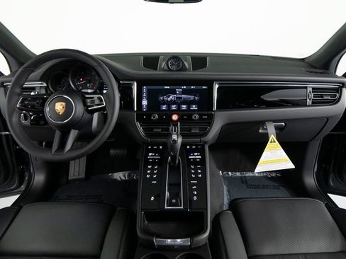 New 2026 Porsche Macan AWD/4WD image 31
