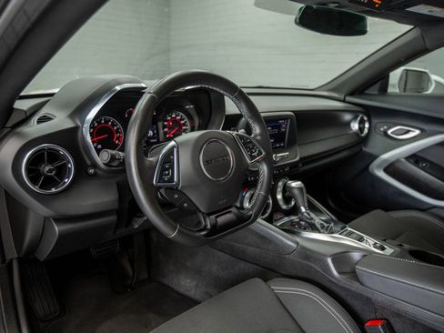 Used 2023 Chevrolet Camaro LT RWD image 18
