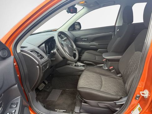 Used 2024 Mitsubishi Outlander Sport ES AWD/4WD image 12