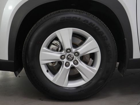 Used 2025 Toyota Grand Highlander FWD image 33