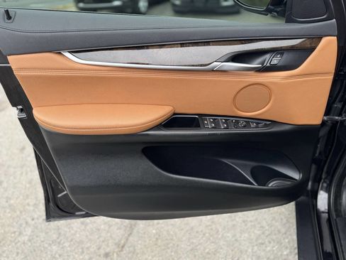 Used 2018 BMW X6 xDrive35i w/ Driving Assistance Package image 11