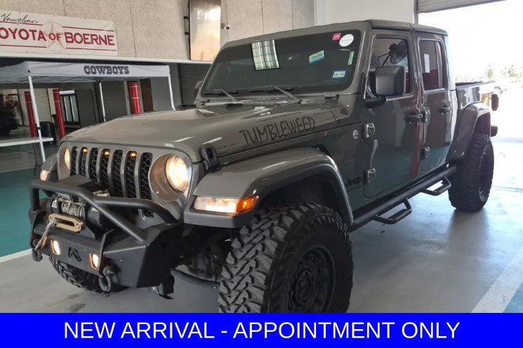 Used 2021 Jeep Gladiator Sport AWD/4WD image 1