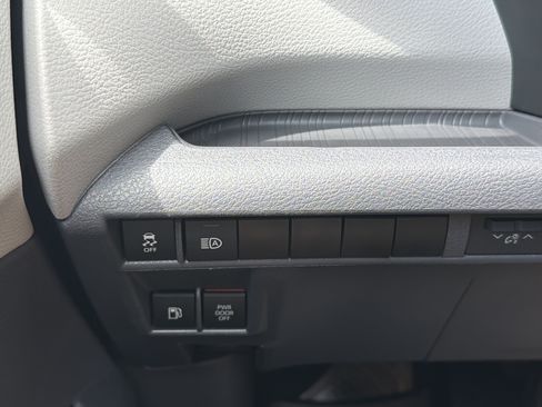 Certified 2022 Toyota Sienna LE FWD image 13