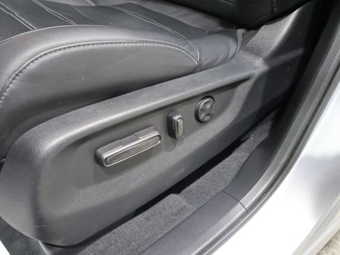 Used 2020 Honda CR-V EX-L image 12